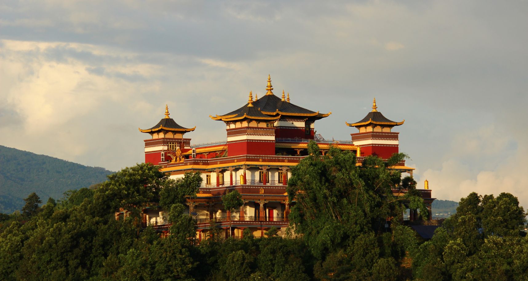 Nepal Beyond the Mountains